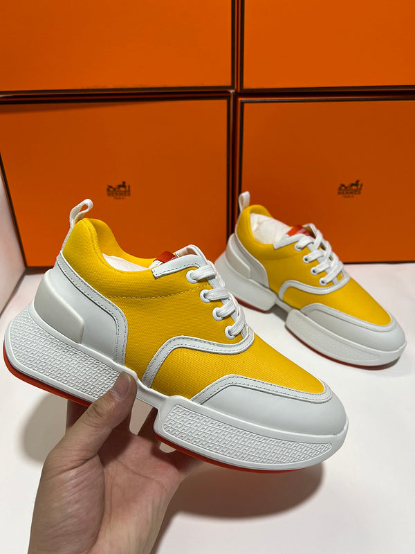 VV - HMS Shoes - 192