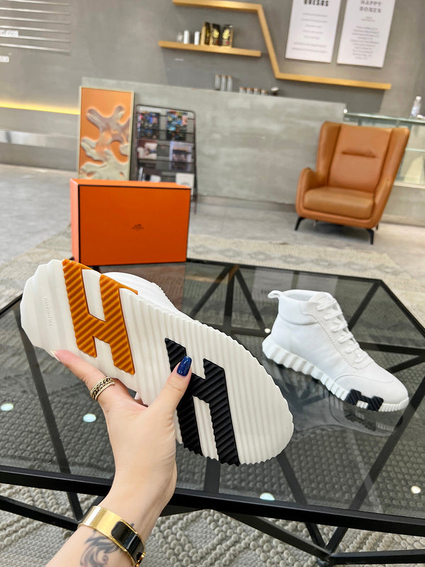VV - HMS Shoes - 019