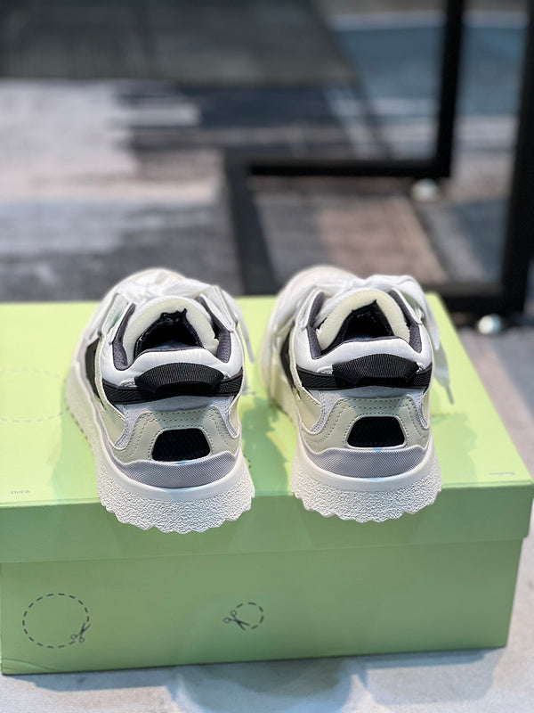 VV - YZ Shoes - 155