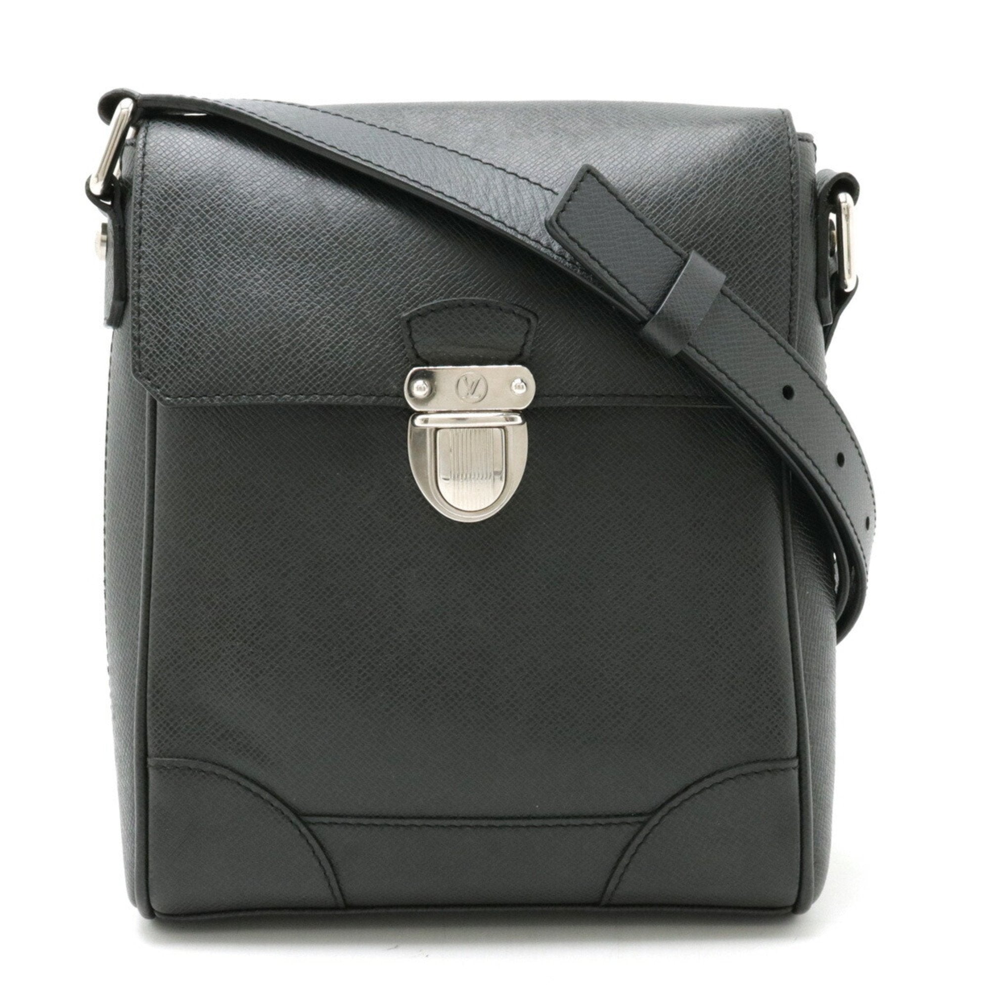 Louis Vuitton Taiga Leather Shoulder Bag ()