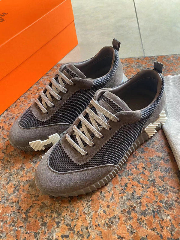 VV - HMS Shoes - 057