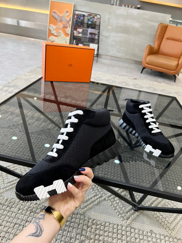 VV - HMS Shoes - 027