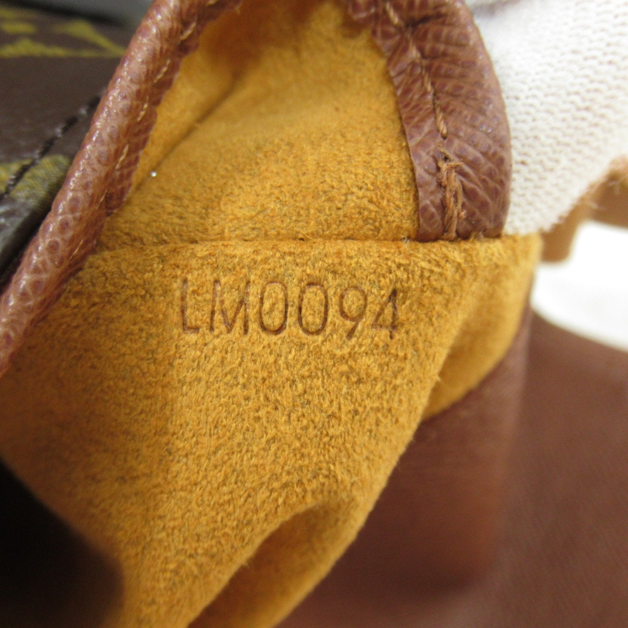 Louis Vuitton Musette Salsa Canvas Shoulder Bag ()
