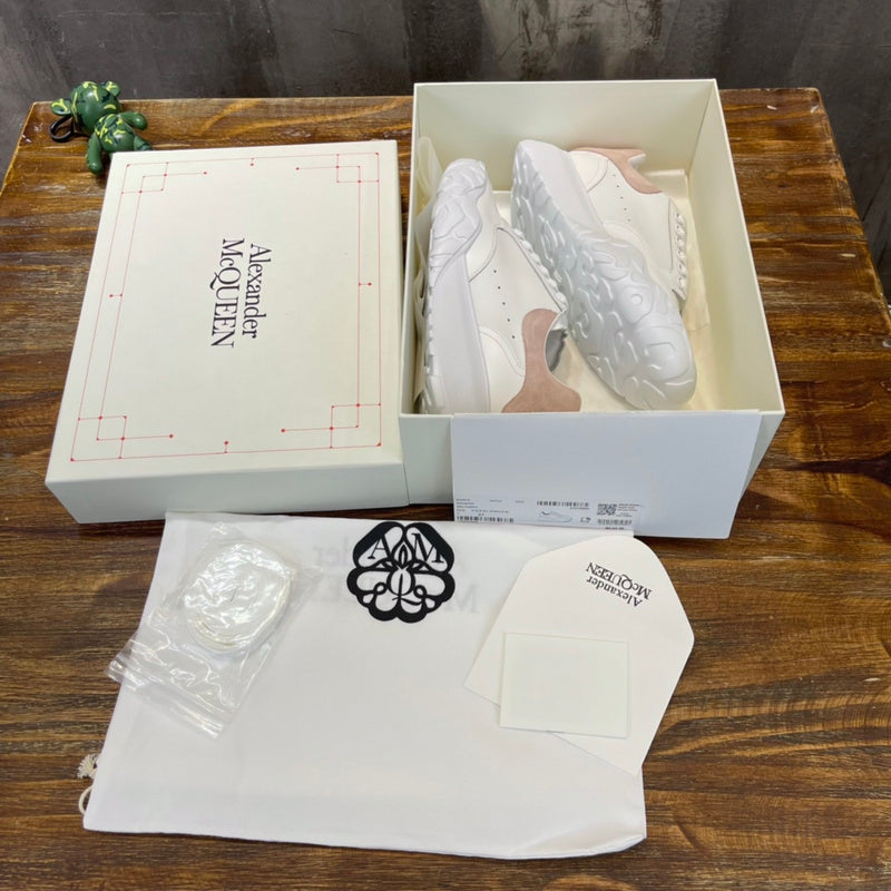 VV - AQ Shoes - 385
