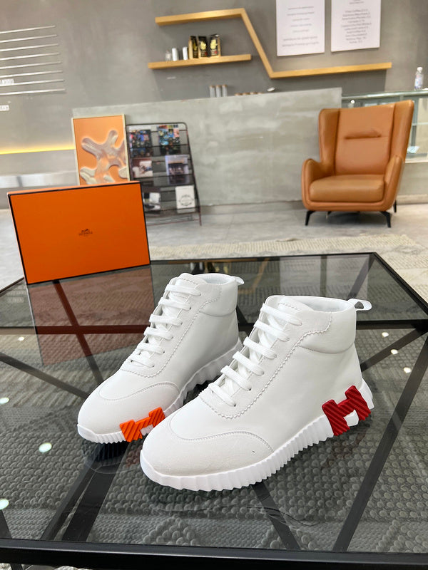 VV - HMS Shoes - 025