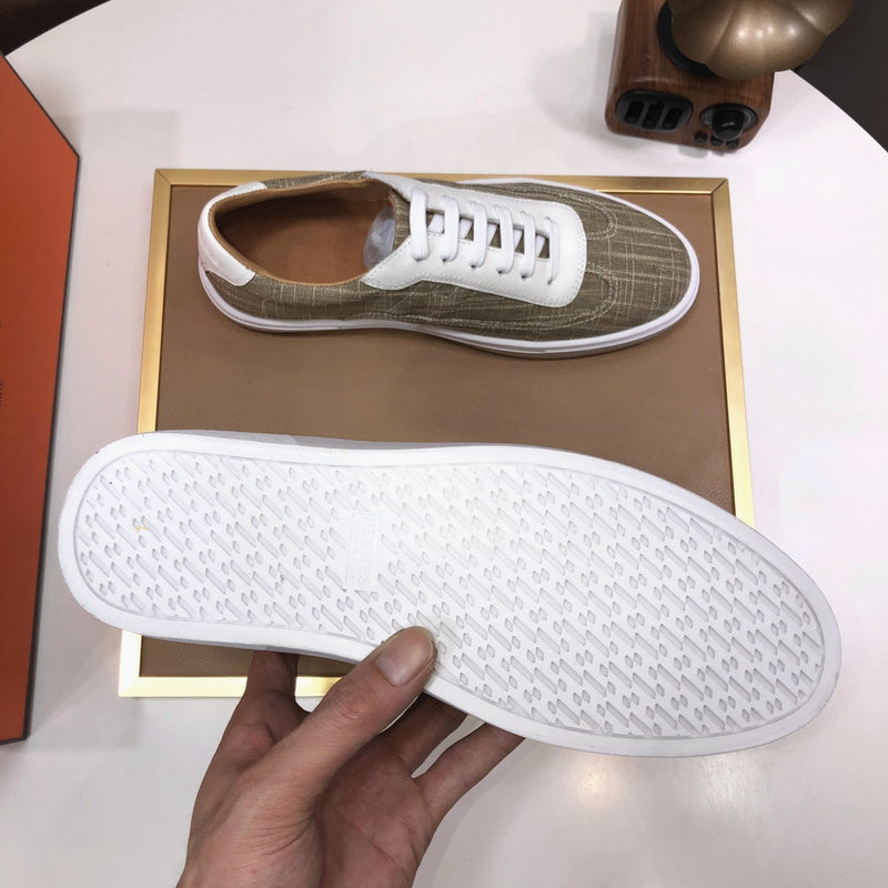 VV - HMS Shoes - 108