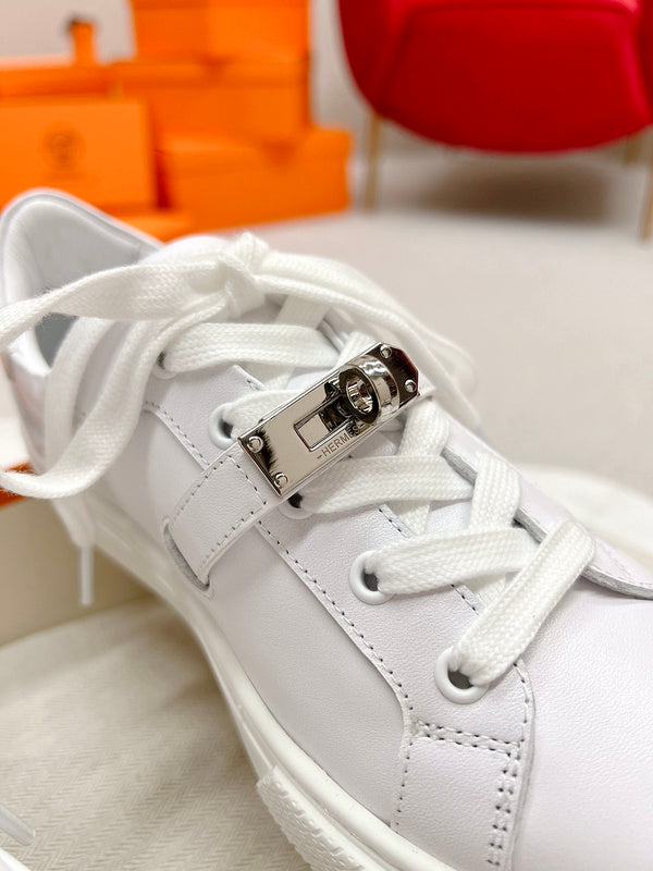 VV - HMS Shoes - 147