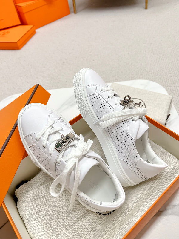 VV - HMS Shoes - 132