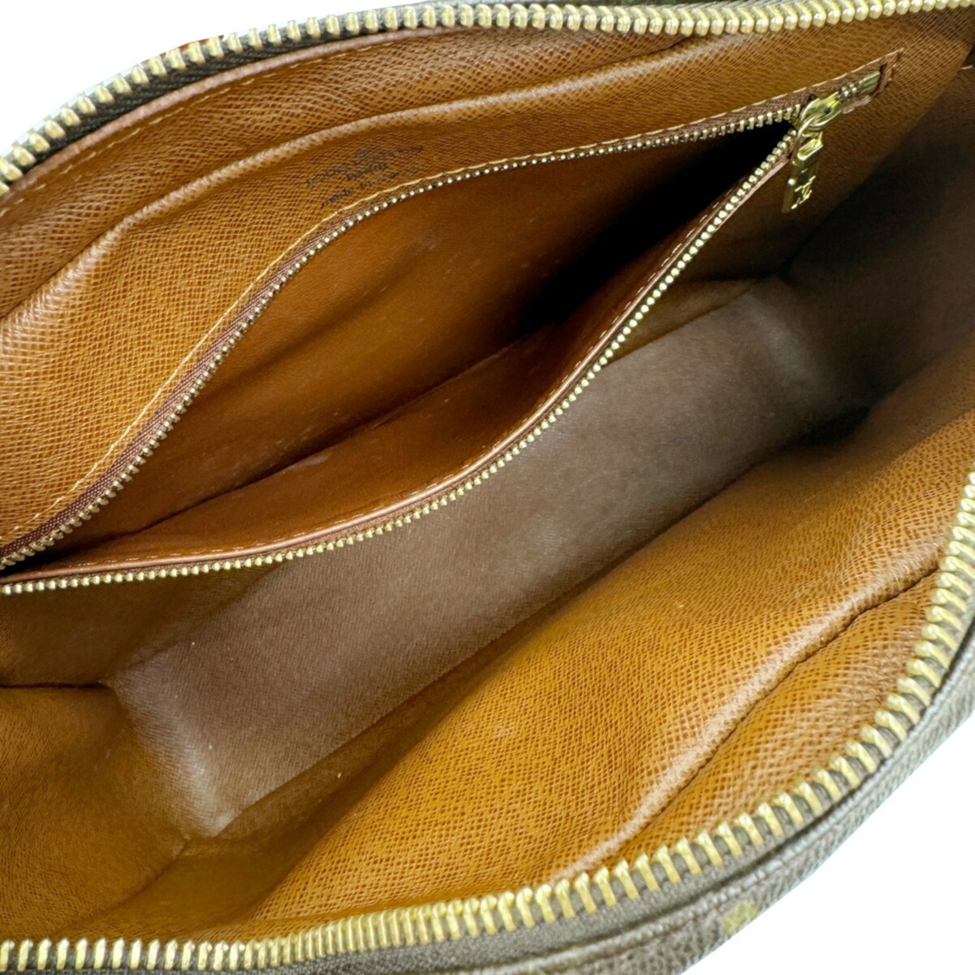 Louis Vuitton Nile Canvas Shoulder Bag ()