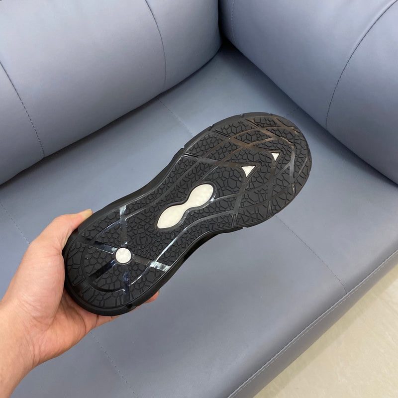 VV - VAR Shoes - 520