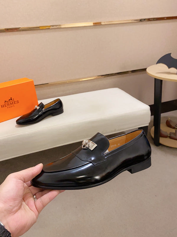 VV - HMS Shoes - 240