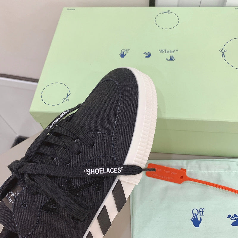 VV - YZ Shoes - 185