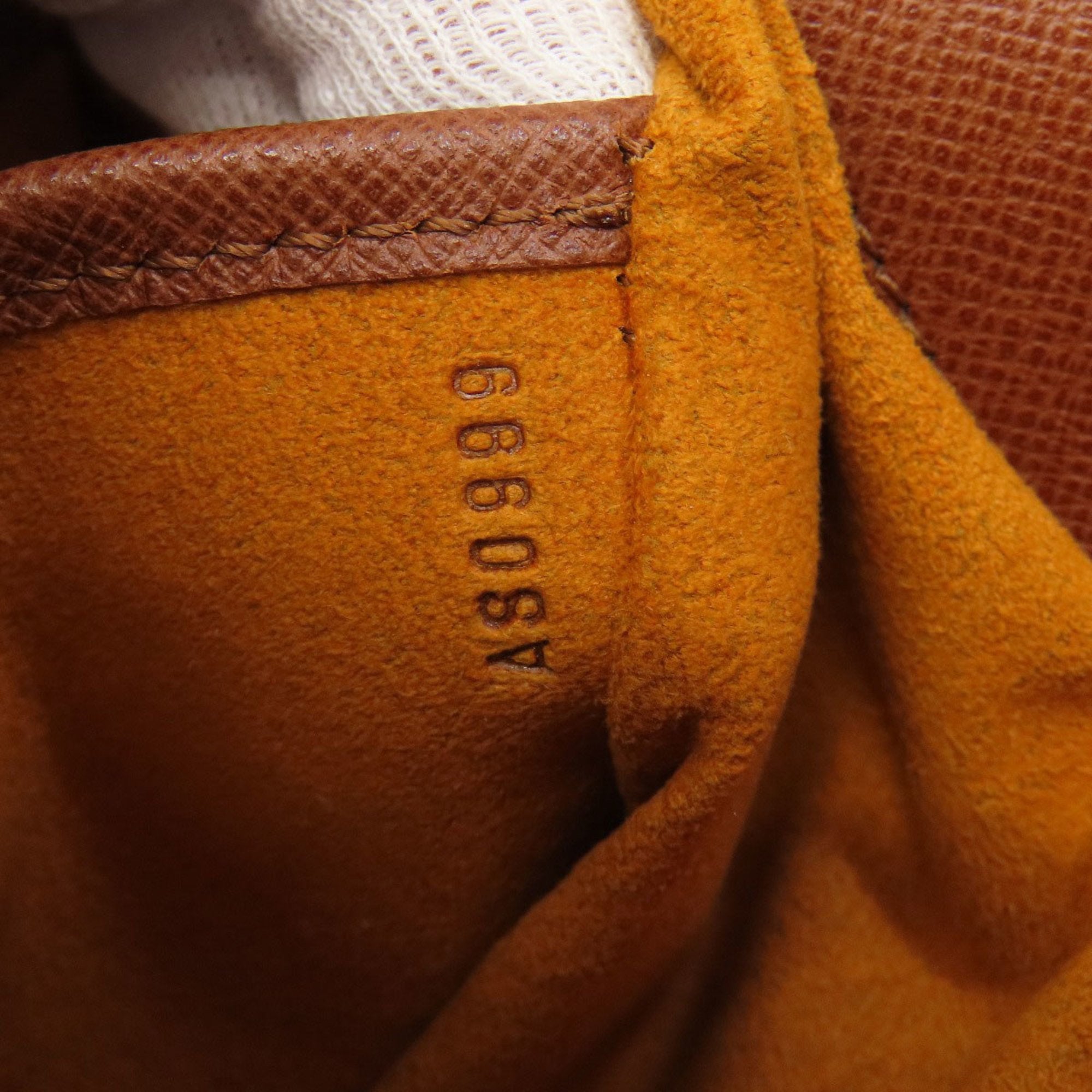 Louis Vuitton Musette Salsa Canvas Shoulder Bag ()