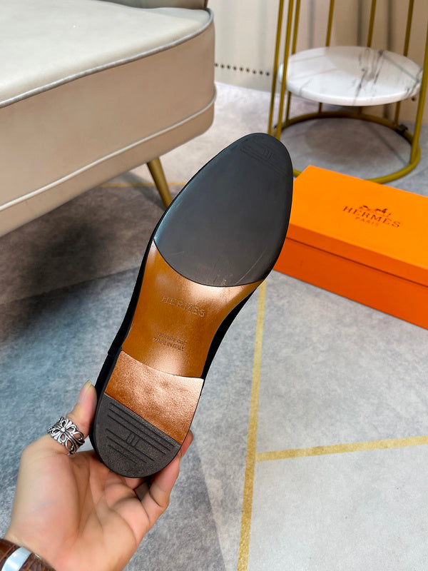 VV - HMS Shoes - 005