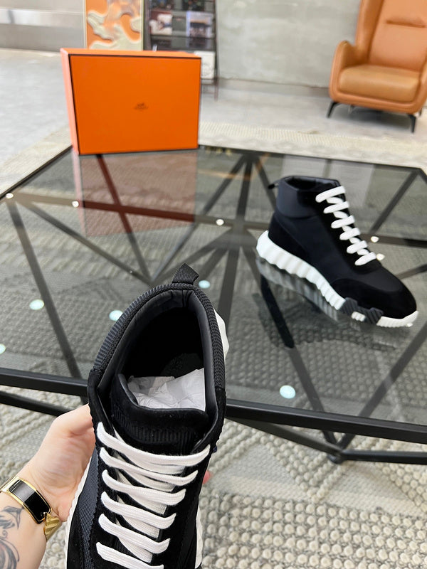 VV - HMS Shoes - 029