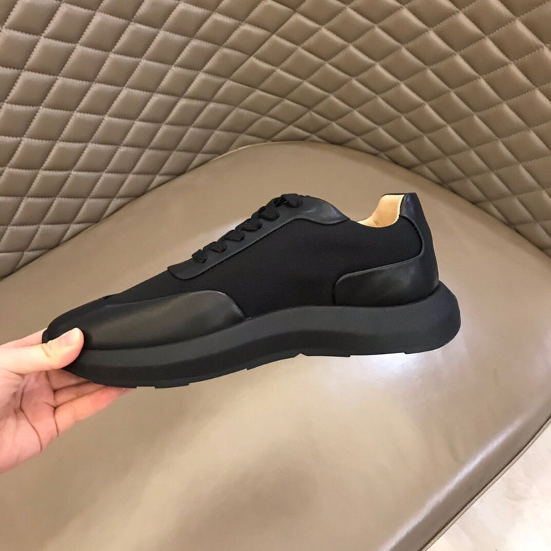 VV - HMS Shoes - 241