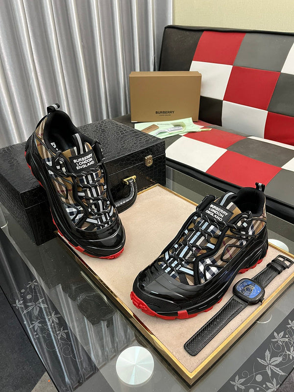 VV - BOR Shoes - 001