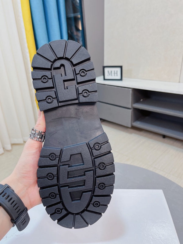 VV - PD Shoes - 730