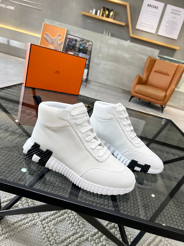 VV - HMS Shoes - 035