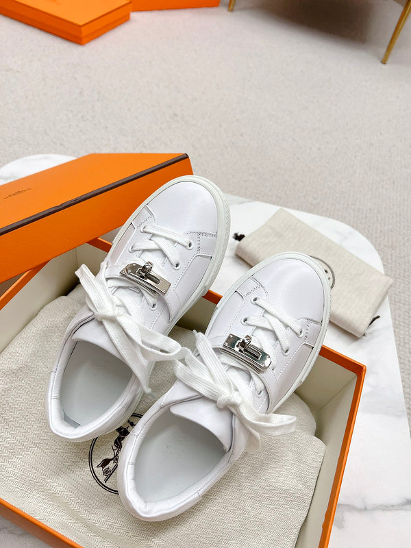 VV - HMS Shoes - 147
