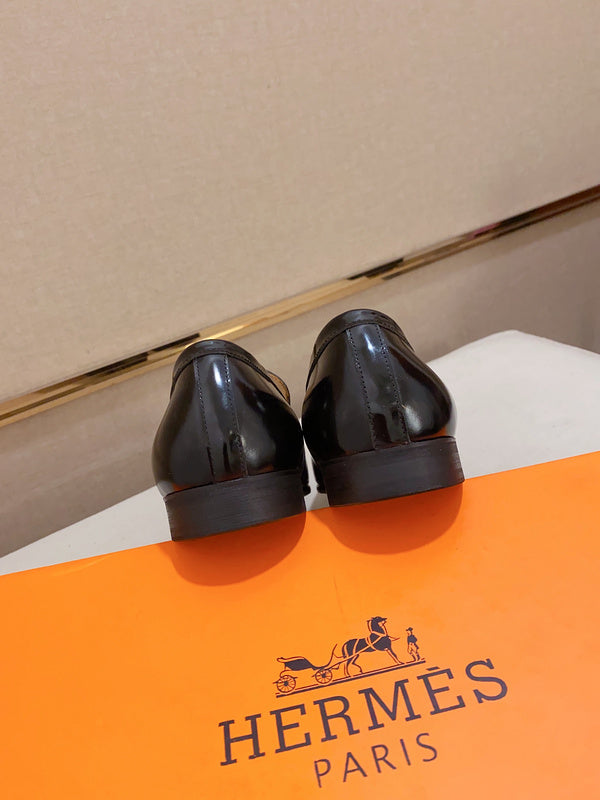 VV - HMS Shoes - 240