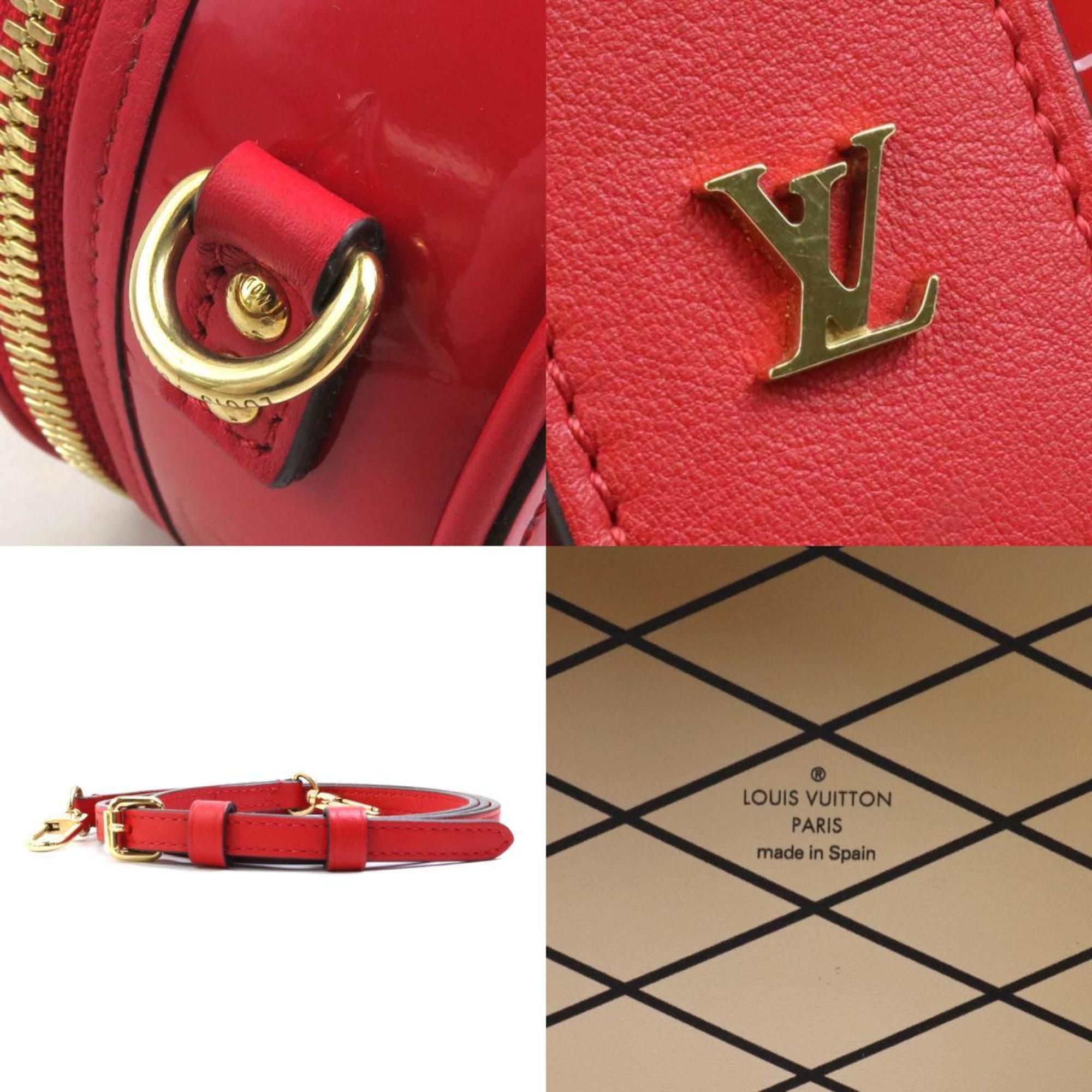 Louis Vuitton Boîte Chapeau Patent Leather Shoulder Bag ()