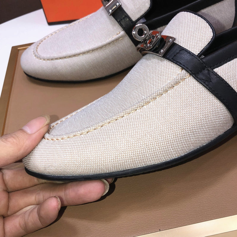 VV - HMS Shoes - 044