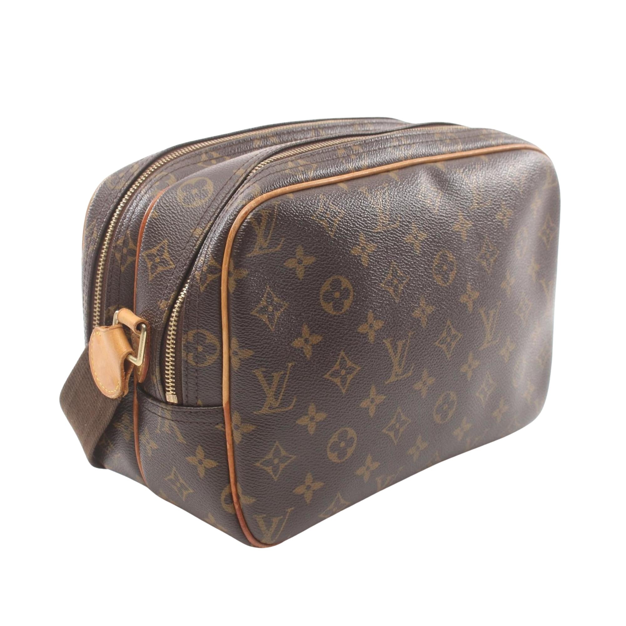 Louis Vuitton Reporter Pm Canvas Shoulder Bag ()