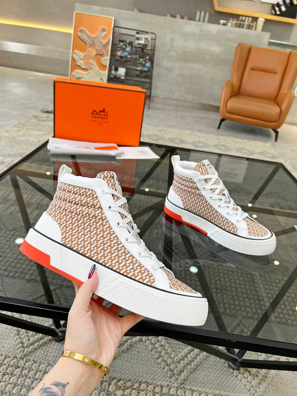 VV - HMS Shoes - 086