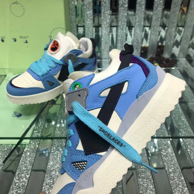 VV - YZ Shoes - 135