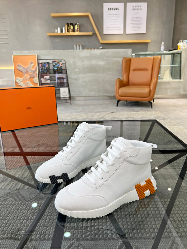 VV - HMS Shoes - 019