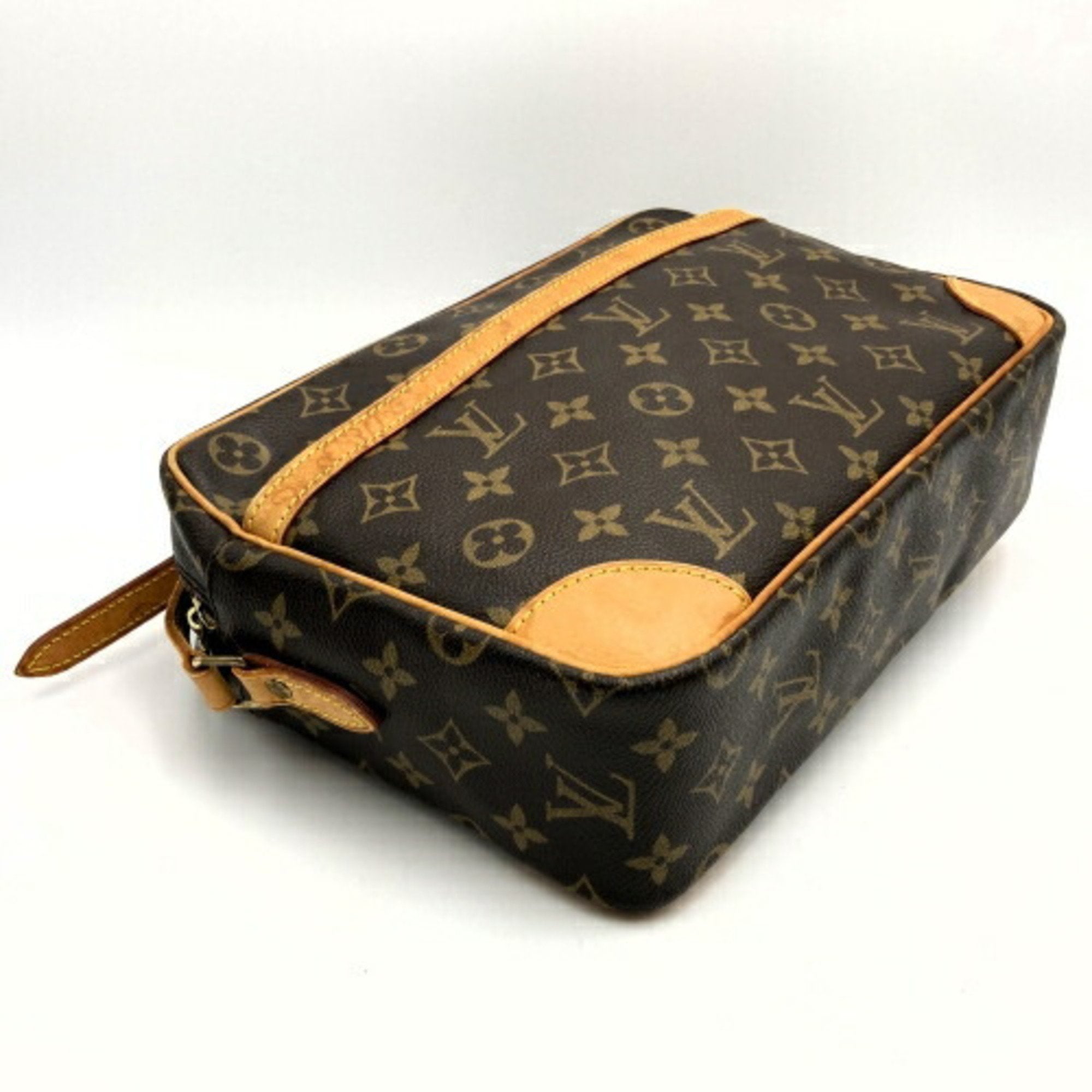 Louis Vuitton Trocadéro Canvas Shoulder Bag ()