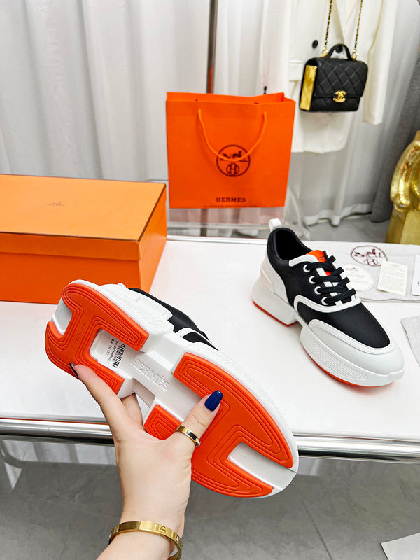 VV - HMS Shoes - 193