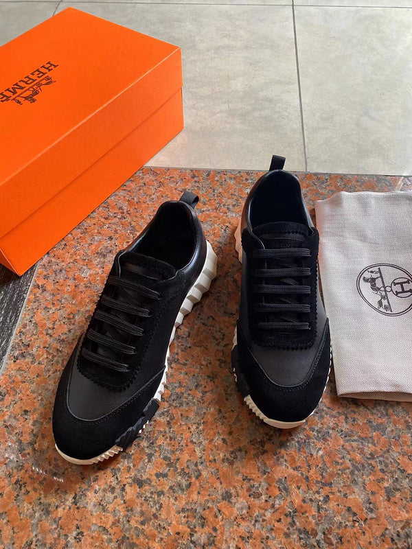 VV - HMS Shoes - 066
