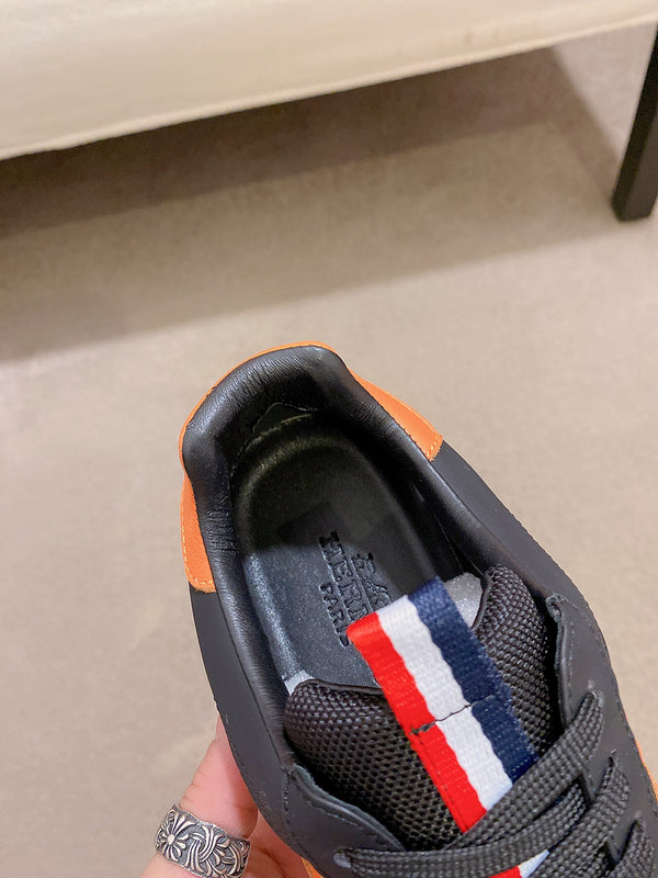 VV - HMS Shoes - 261