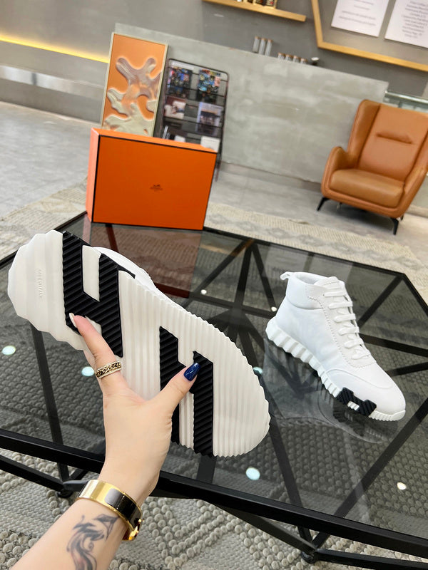 VV - HMS Shoes - 033