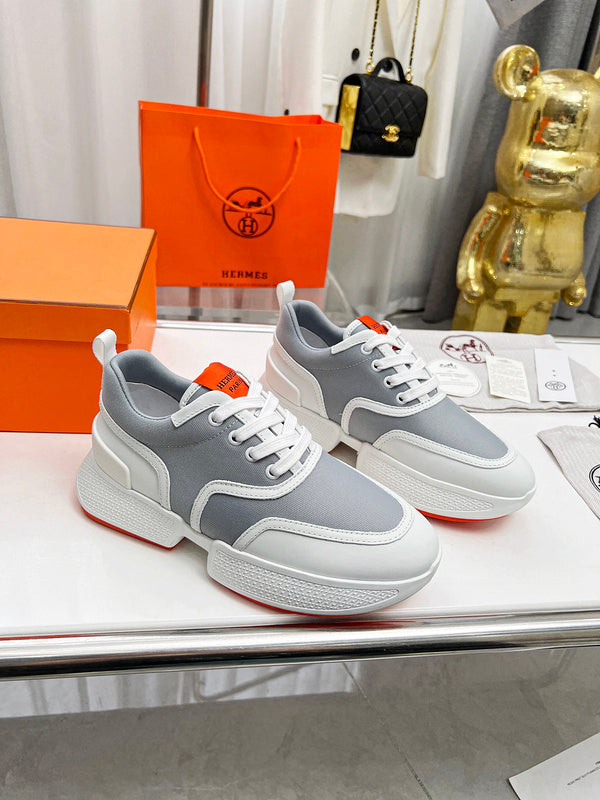 VV - HMS Shoes - 195