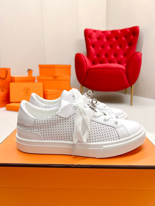 VV - HMS Shoes - 132
