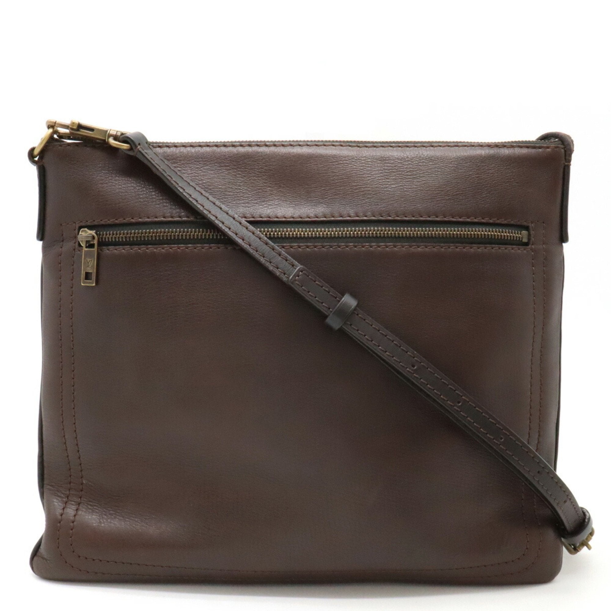 Louis Vuitton Utah Leather Shoulder Bag ()