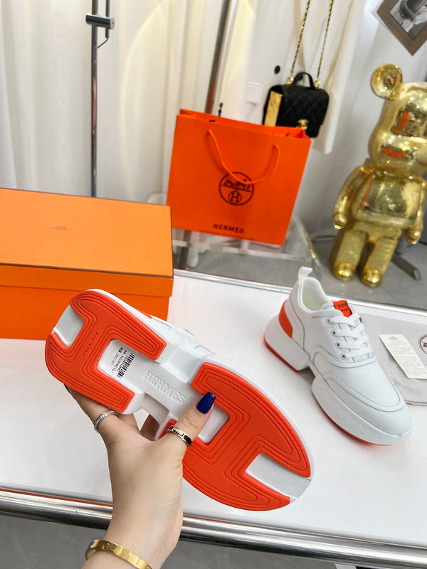 VV - HMS Shoes - 198
