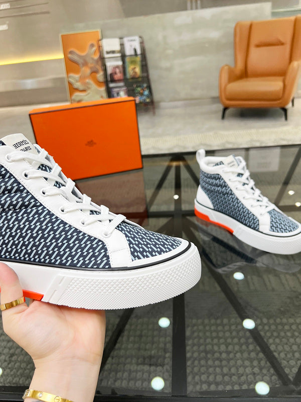 VV - HMS Shoes - 083