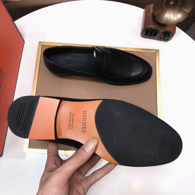 VV - HMS Shoes - 098