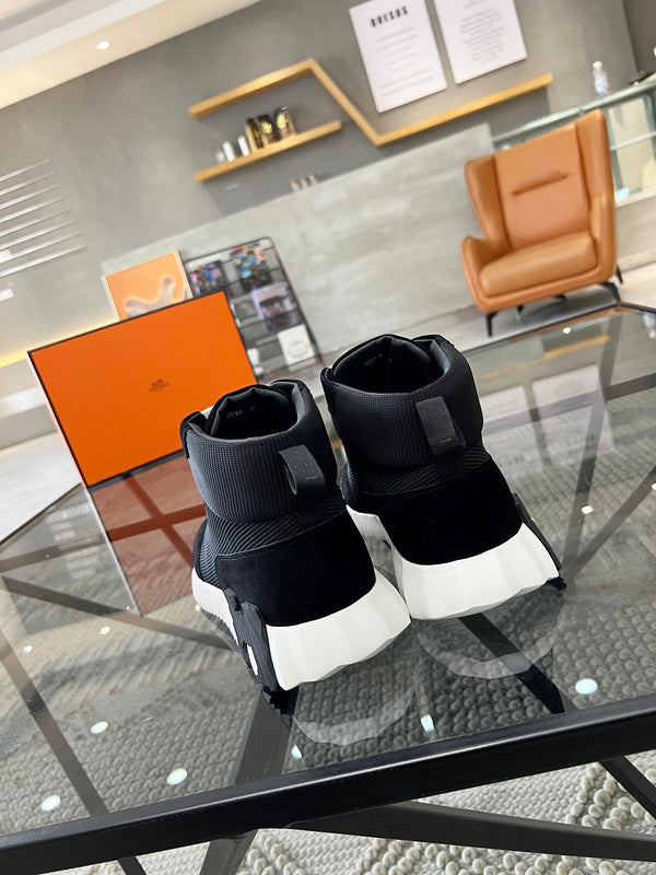 VV - HMS Shoes - 029