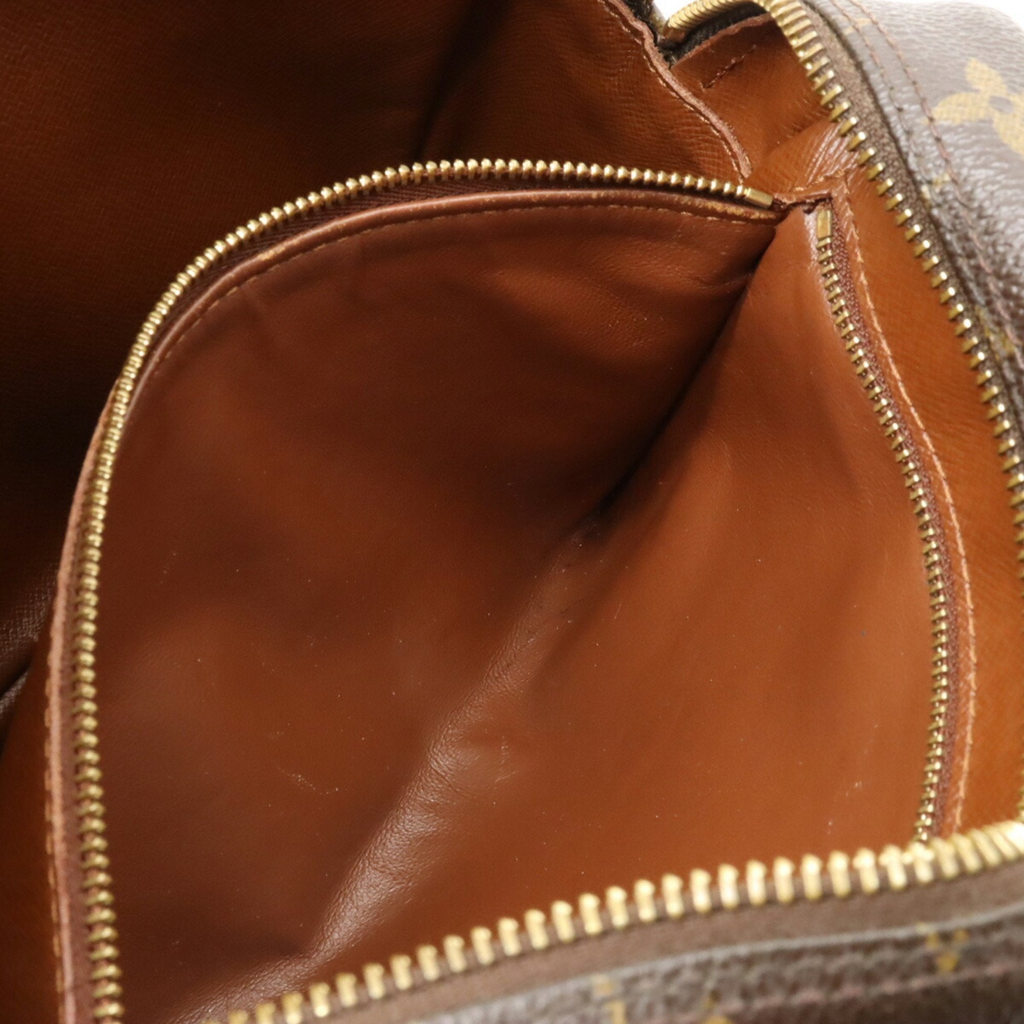 Louis Vuitton Trocadéro Canvas Shoulder Bag ()