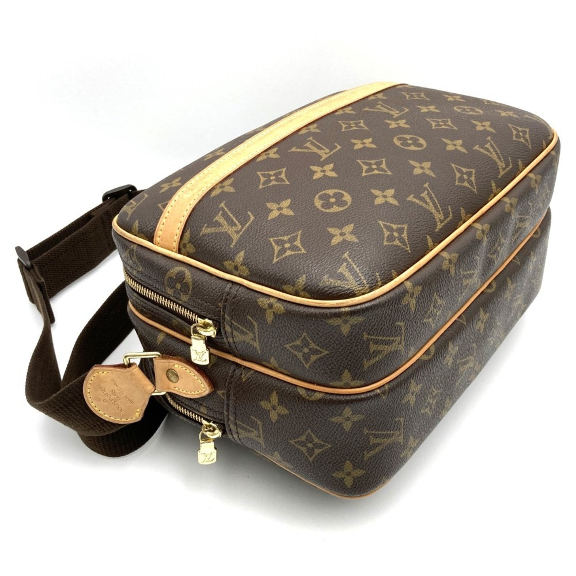 Louis Vuitton Reporter Canvas Shoulder Bag ()