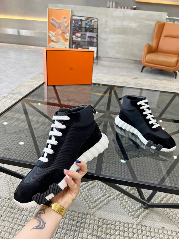 VV - HMS Shoes - 029
