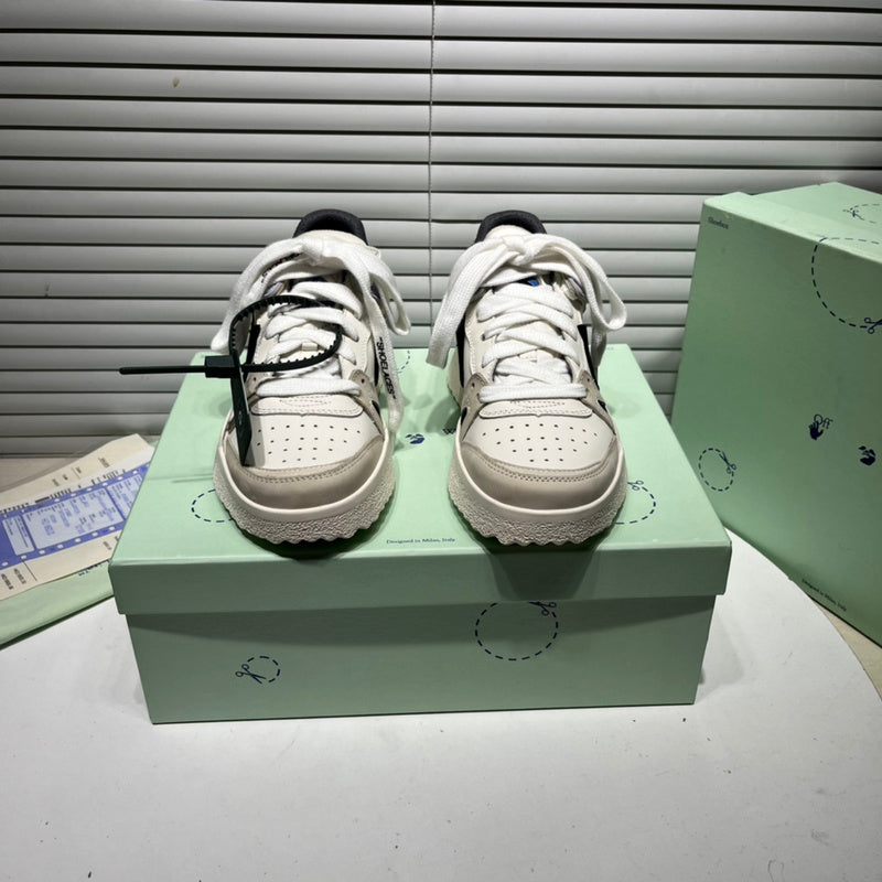 VV - YZ Shoes - 139