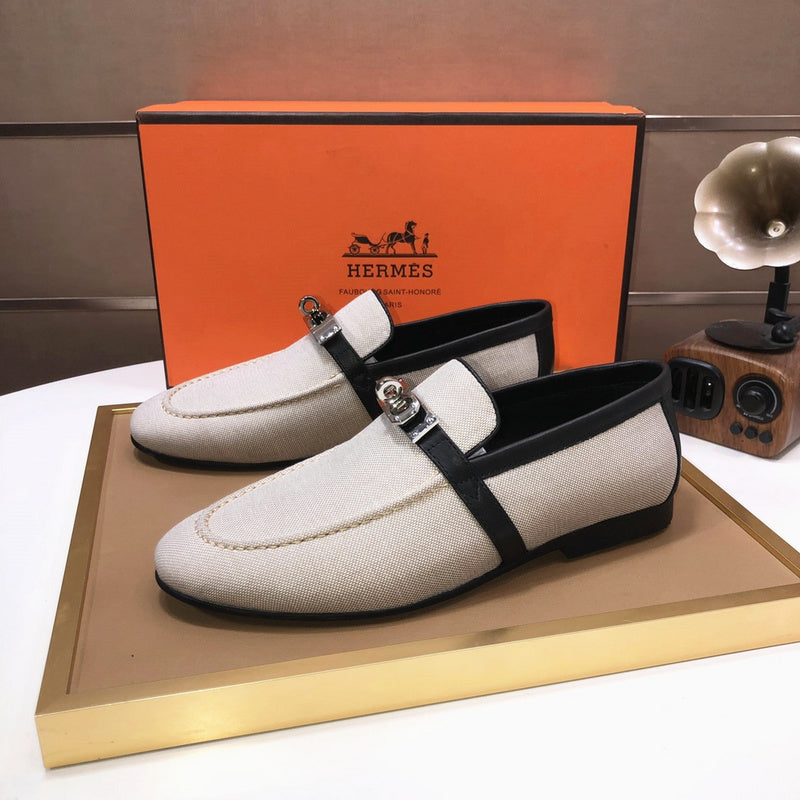 VV - HMS Shoes - 044