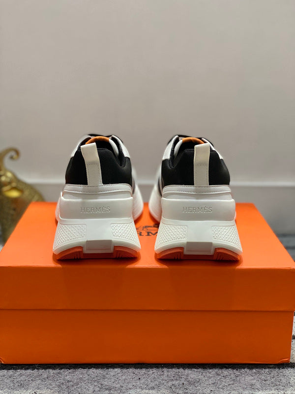 VV - HMS Shoes - 075