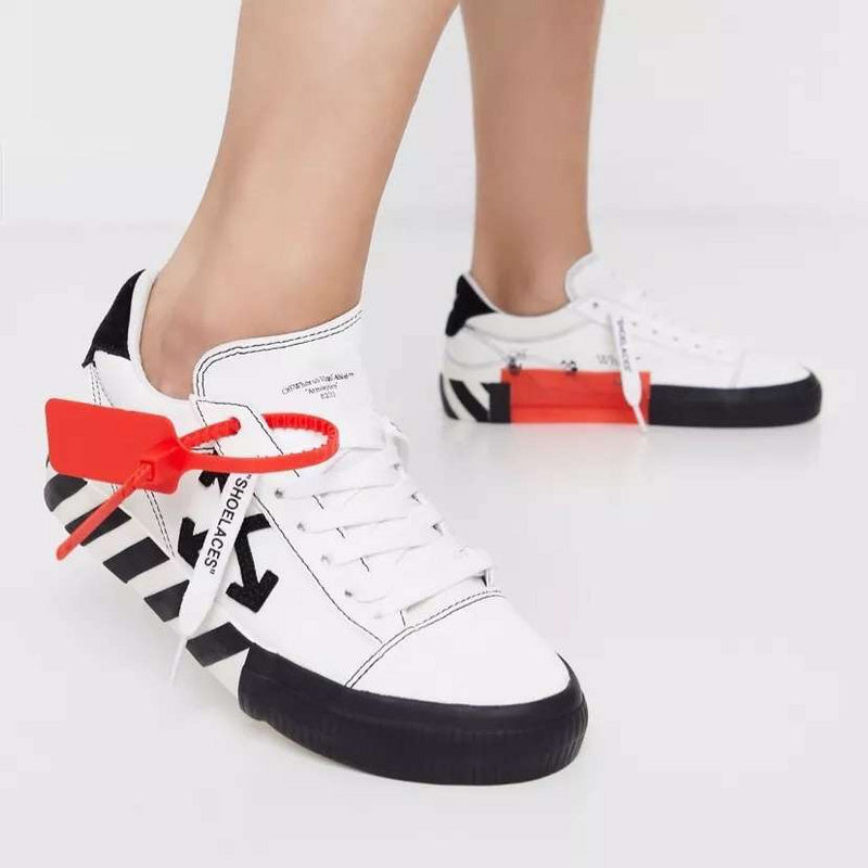 VV - YZ Shoes - 187